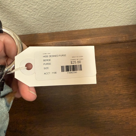 NWT Berge Elegant Brown and Cream Leather Hide Women's Bag - Picture 4 of 6